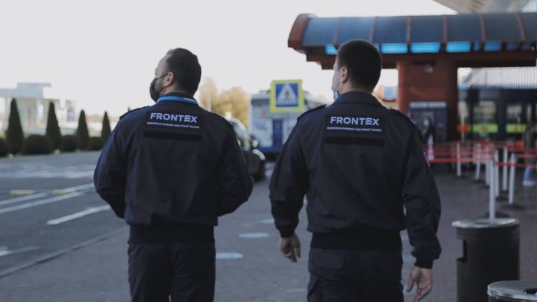 Frontex semnalează dublarea numărului de migranţi ce vor să ajungă în UE prin Mediterana centrală