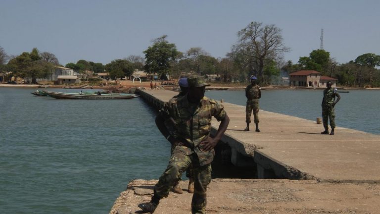 Încercare nereușită de lovitură de stat în Gambia; patru militari au fost arestaţi