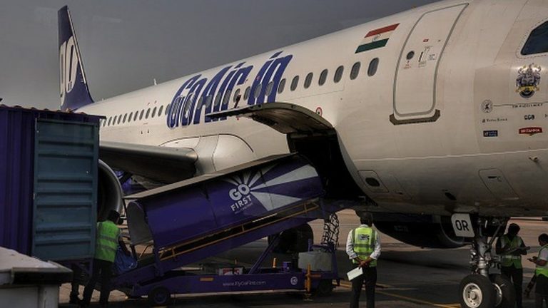 O companie aeriană indiană a uitat peste 50 de pasageri pe pista aeroportului în timp ce zborul lor a decolat