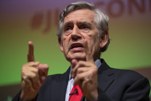Gordon Brown este numit ambasador al OMS