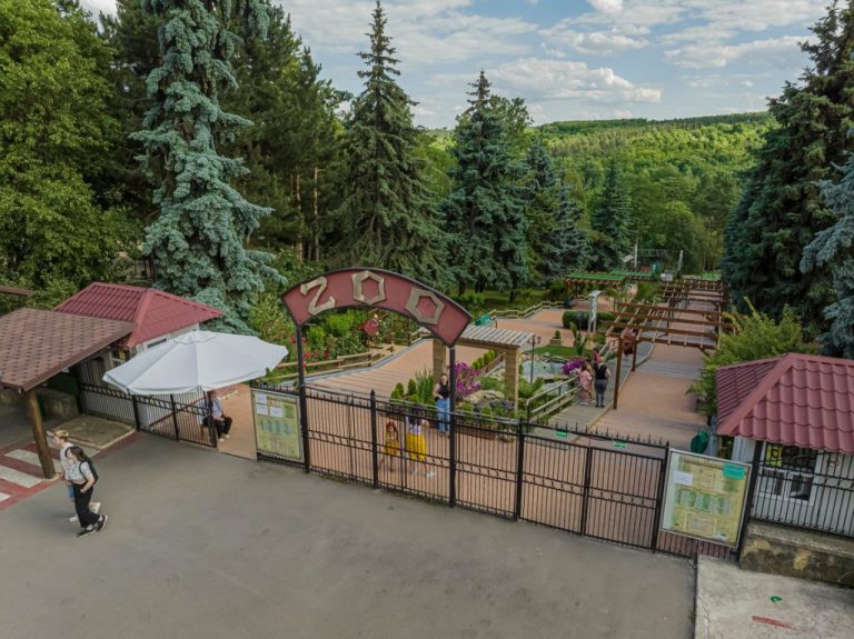 Grădina Zoologică din Chișinău trece din 1 mai la programul de vară