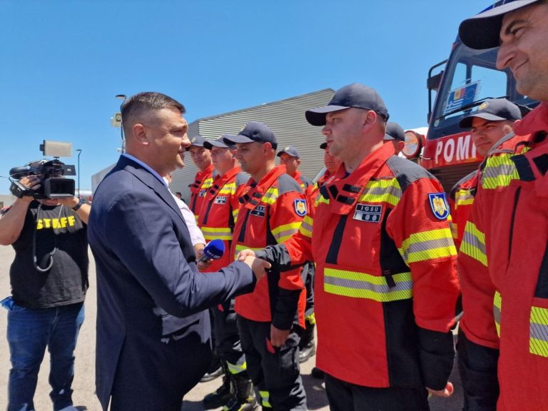 FOTO/ Pompierii moldoveni din Grecia, au fost vizitați de ministrul Afacerilor Interne de la Chișinău