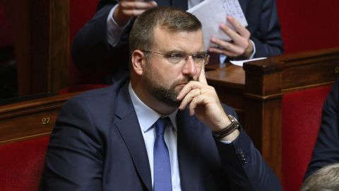 Deputatul care a făcut remarci rasiste a fost exclus 15 zile din Adunarea Naţională a Franţei