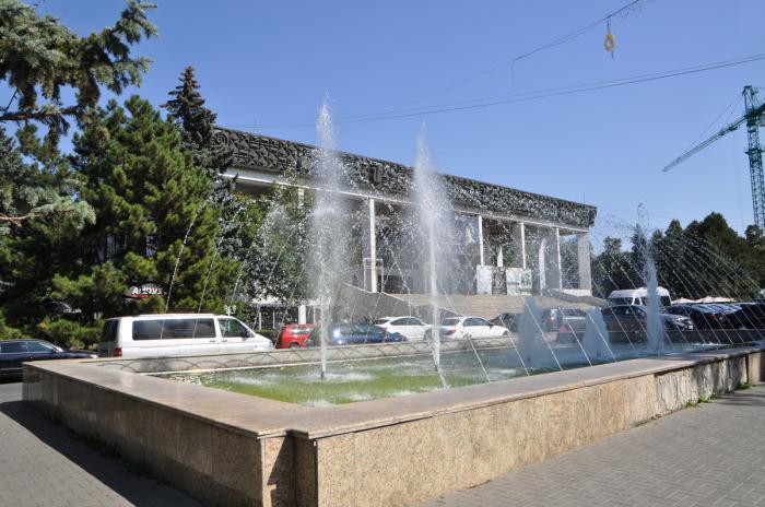 Atenție! Primăria capitalei nu recomandă scăldatul în havuzurile din Chișinău