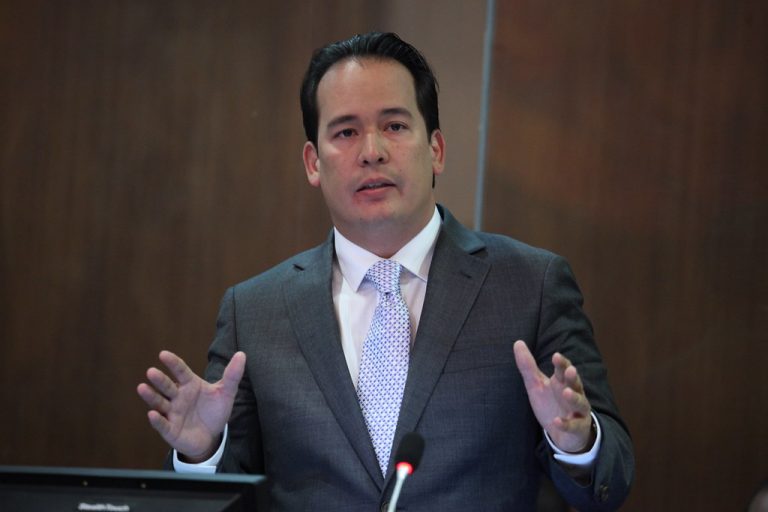 Guvernul ecuadorian acuză parlamentul de ‘destabilizare’