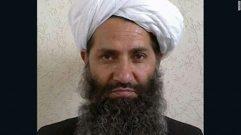 Liderul talibanilor afirmă că ostilitățile vor continua până când își vor atinge obiectivele