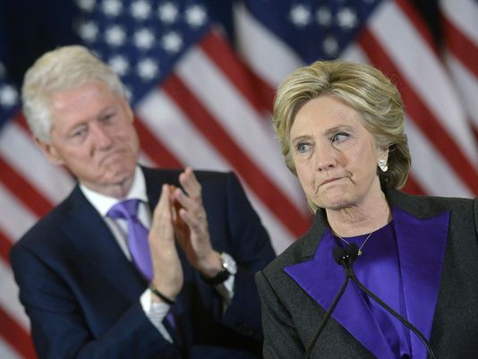 Bombe artizanale interceptate de Secret Service: Fostul preşedinte Bill Clinton se afla la reşedinţa familiei, Hillary Clinton în campanie