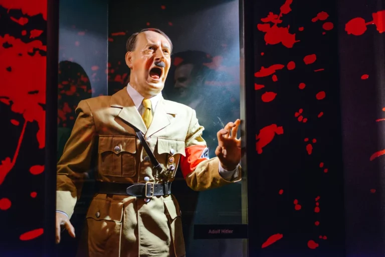 Generația social media, îndrăgostită de Hitler. Un discurs tradus de inteligența artificială a devenit viral pe X