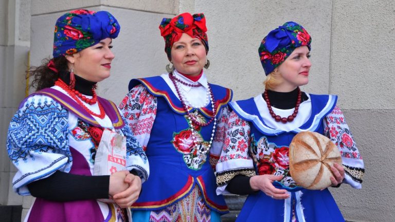 Odesa înfruntă războiul cu umor şi a organizat de 1 aprilie festivalul Humorina-Javelina