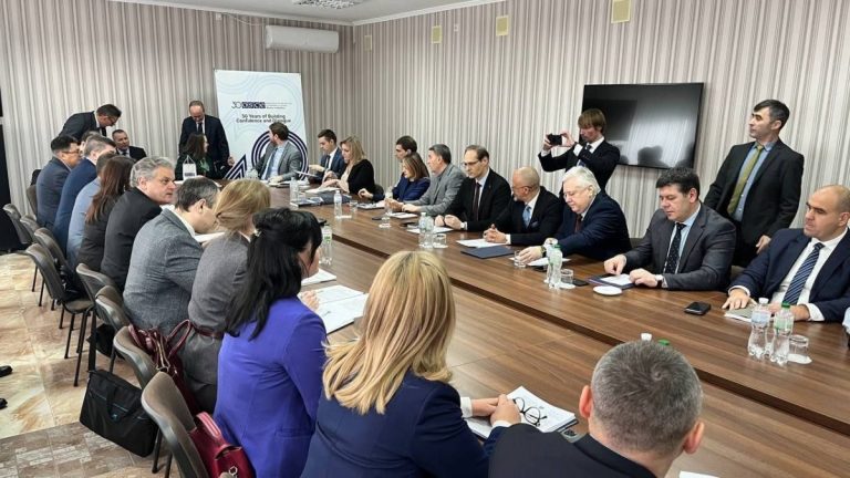 VIDEO Au început negocierile la Tiraspol. Părțile urmează să discute despre noile prevederi ale Codului vamal