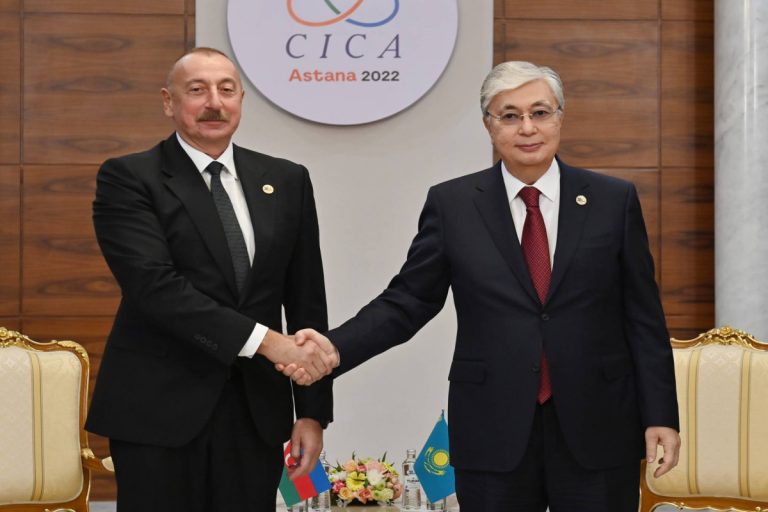 Preşedinţii azer şi kazah au discutat despre dezvoltarea Rutei de Transport Trans-Caspice