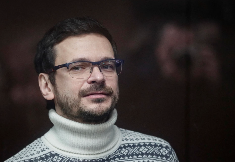 Ilia Iaşin, eliberat în cadrul schimbului de deţinuţi, condamnă expulzarea sa ‘ilegală’ din Rusia