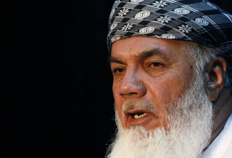 Ismail Khan, unul din principalii lideri ai Alianţei Nordului, promite să reia lupta împotriva talibanilor