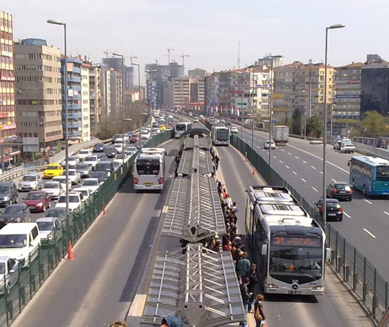 Transportul public din Istanbul, majorat cu 35%