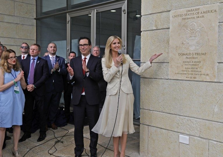 Ivanka Trump şi Steve Mnuchin au dezvelit sigla oficială a noii ambasade a SUA la Ierusalim