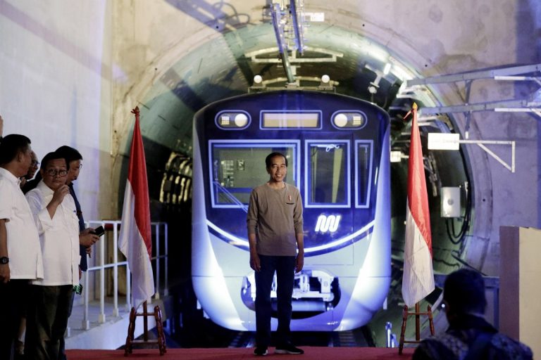 Prima linie de metrou din Indonezia, inaugurată la Jakarta