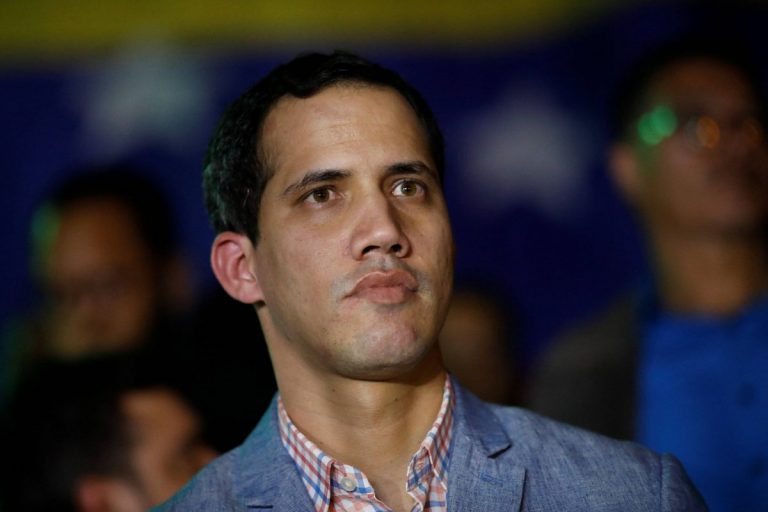 Parisul dezminte prezenţa lui Juan Guaido în reşedinţa ambasadorului Franţei la Caracas