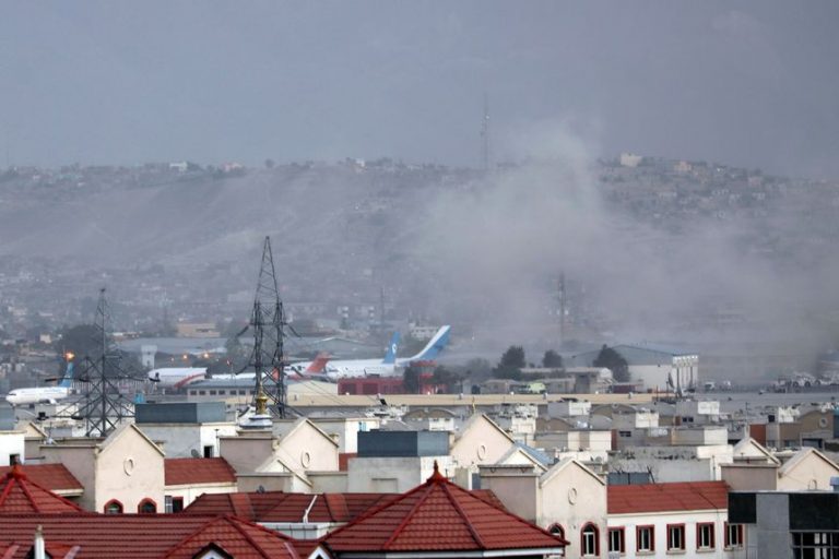 Gruparea Statul Islamic revendică atacul cu rachete asupra aeroportului din Kabul