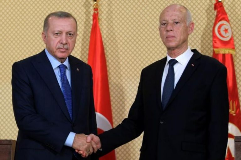 Erdogan a discutat cu omologul său tunisian despre un posibil armistiţiu în Libia