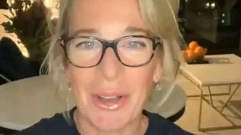 Editorialista britanică Katie Hopkins, expulzată din Australia pentru încălcarea restricţiilor