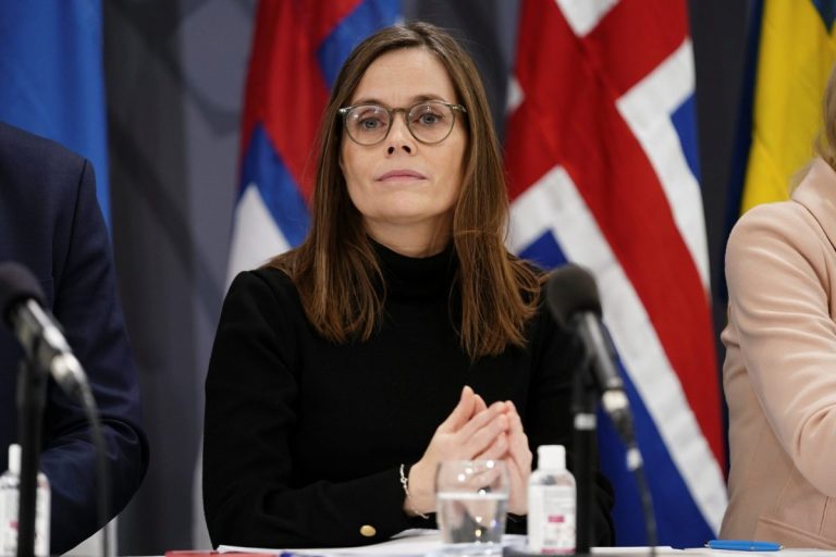 Premierul Islandei demisionează şi va candida la preşedinţie