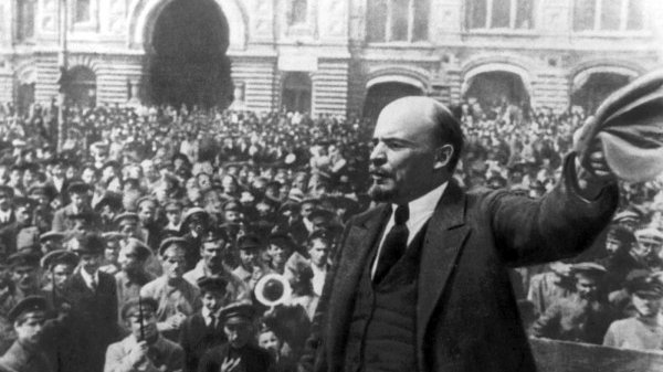 Comuniştii ruși doresc să sărbătorească centenarul Revoluţiei din Octombrie