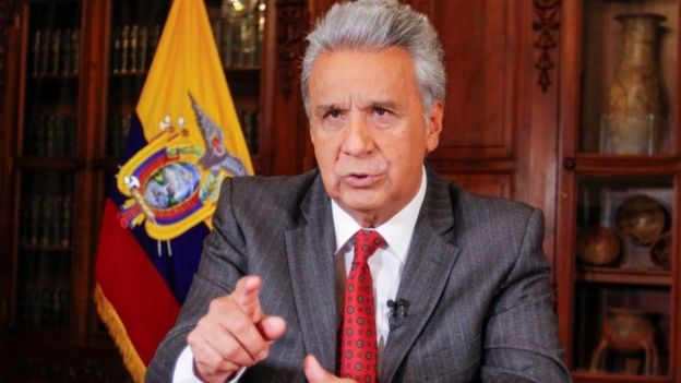 Preşedintele Ecuadorului a redus la jumătate salariul său şi al membrilor guvernului