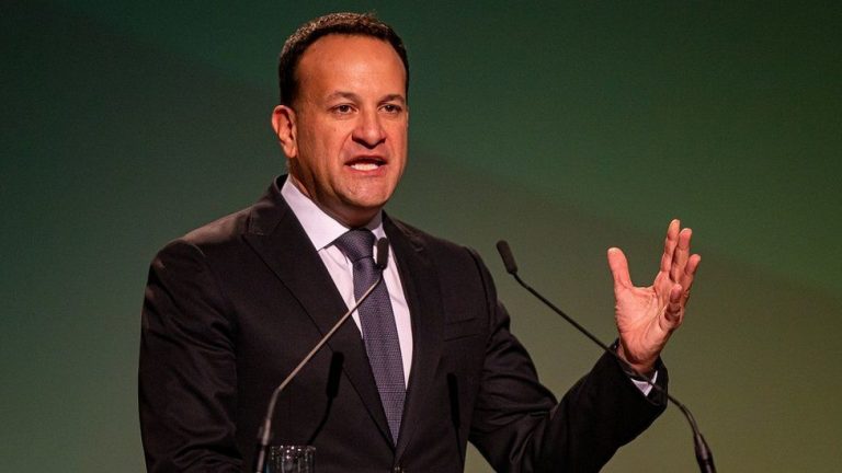 Premieră pentru sistemul politic al Republicii Irlanda: Leo Varadkar devine premier într-un schimb de funcţii convenit în acordul de coaliţie din 2020
