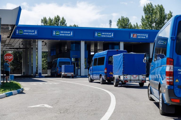 Punctul de trecere a frontierei Leușeni își va sista temporar activitatea