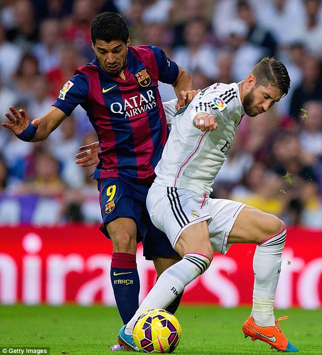 Sergio Ramos după ce l-a lovit pe Luis Suarez la o fază de joc : În Barcelona s-ar spune că trebuie să ajungă în închisoare alături de Puigdemont