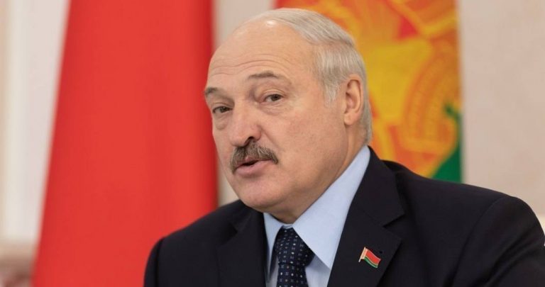 Lukaşenko: Dacă nu vreţi ca Rusia să câştige în Ucraina, aşezaţi-vă la masa negocierilor şi ajungeţi la un acord!