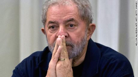 Fostul preşedinte brazilian Lula da Silva, din închisoare la funeraliile nepotului său
