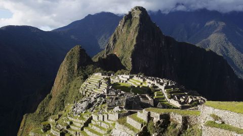 Aproximativ 400 de turişti blocaţi la poalele Machu Picchu au fost evacuaţi
