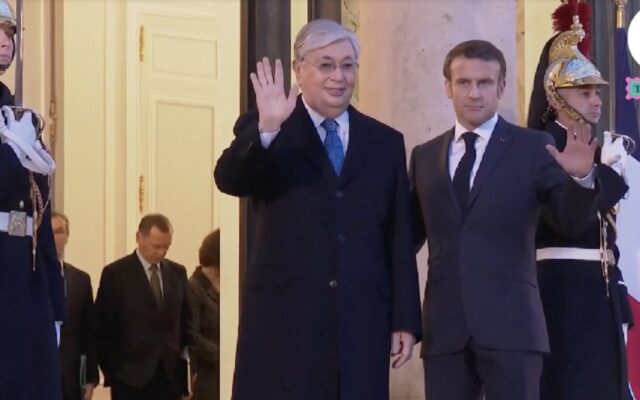 Macron şi Tokaiev laudă cooperarea în creştere între Franţa şi Kazahstan