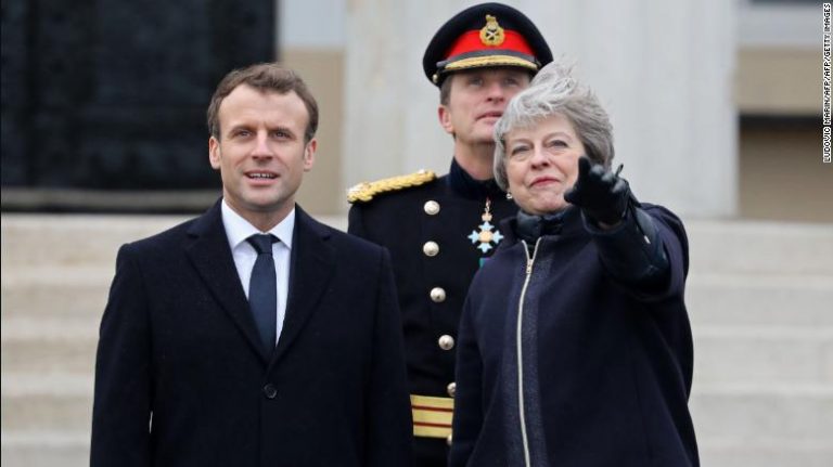 Franța: Macron şi May au adus un omagiu combatanţilor ucişi în bătălia din Somme