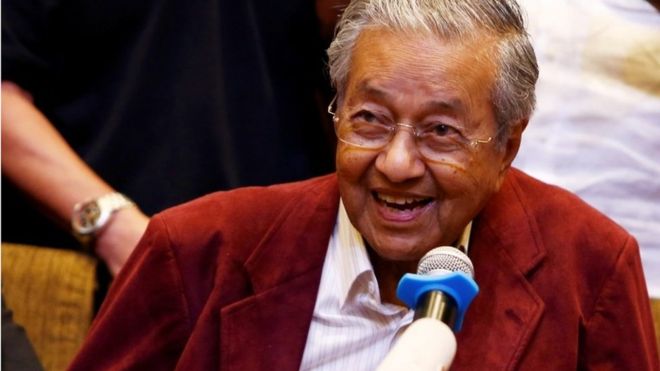 Malaezia : Mahathir Mohammad, în vârstă de 92 de ani, devine cel mai vârstnic premier din lume