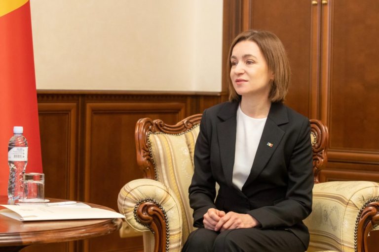 Maia Sandu a discutat cu premierul elen despre progresele Moldovei în implementarea reformelor