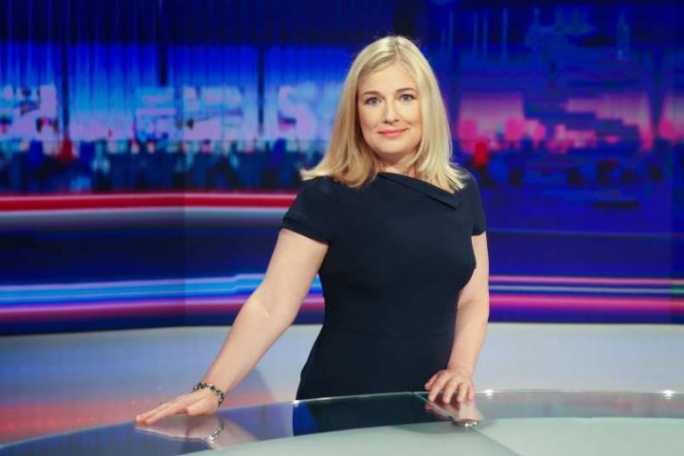 Editoarea programelor de ştiri de la postul public de televiziune din Slovenia demisionează pe fondul presiunilor asupra media