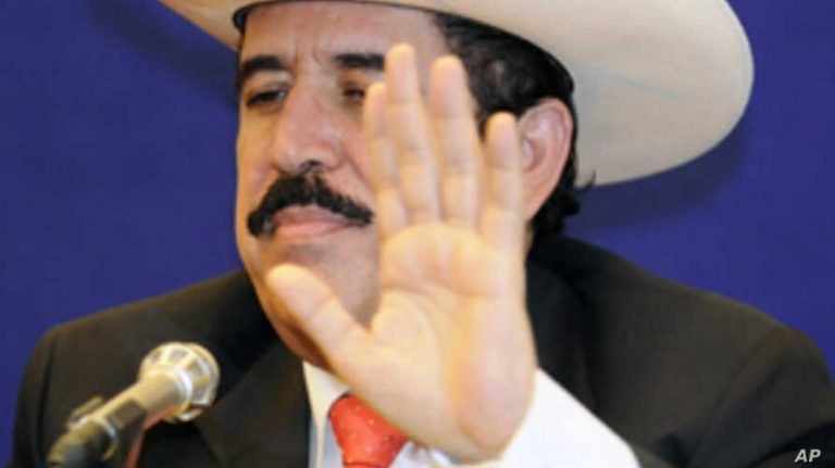 Un fost preşedinte din Honduras, arestat pe aeroport pentru că ar fi încercat să iasă din ţară cu 18.000 de dolari nedeclaraţi