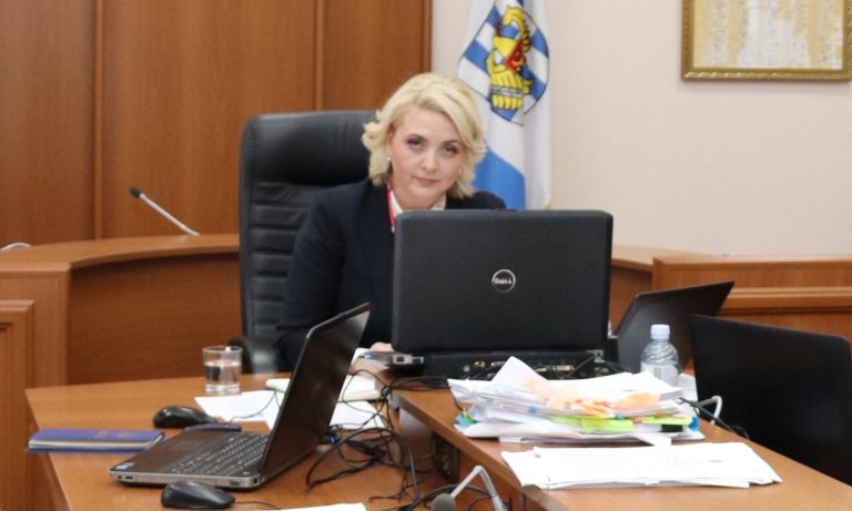 Candidatura Marianei Pânzaru, propusă în funcția de membră a Curții de Conturi, respinsă de Parlament