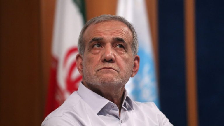 Reformistul Massoud Pezeshkian, noul președinte al Iranului