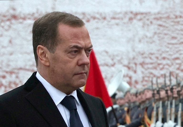 Medvedev amenință din nou: ‘Țările mici’ din jurul Rusiei că ar putea fi atacate nuclear