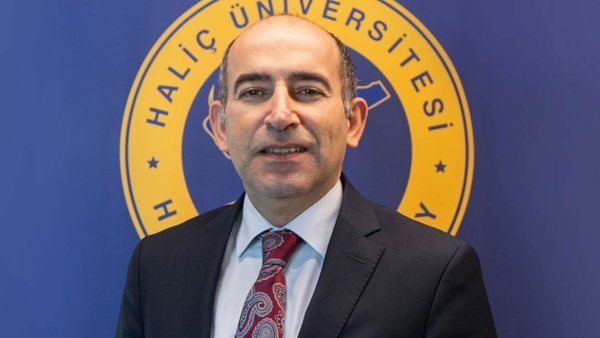 Erdogan îl demite pe rectorul controversat al celei mai mari universități din Istanbul! Tot el l-a numit în această funcție