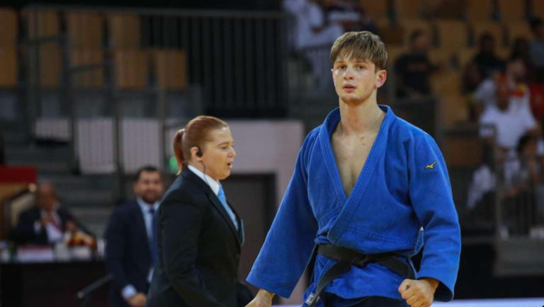Judocanul moldovean Mihail Latîșev a debutat la JO de la Paris, dar a fost eliminat de Tato Grigalașvili