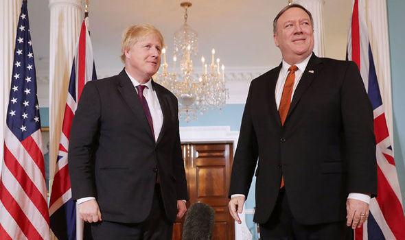 Mike Pompeo s-a întâlnit la Londra cu Boris Johnson pe fondul tensiunilor cu Beijingul