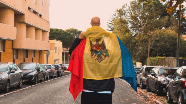Moldovenii care au locuit timp de cinci ani în Germania pot solicita cetățenia acestei țări