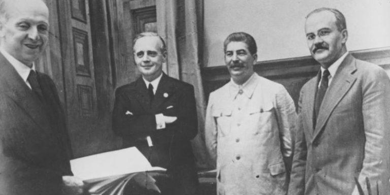 Moscova susține că semnarea Pactului Molotov–Ribbentrop a fost o ‘mișcare forțată’