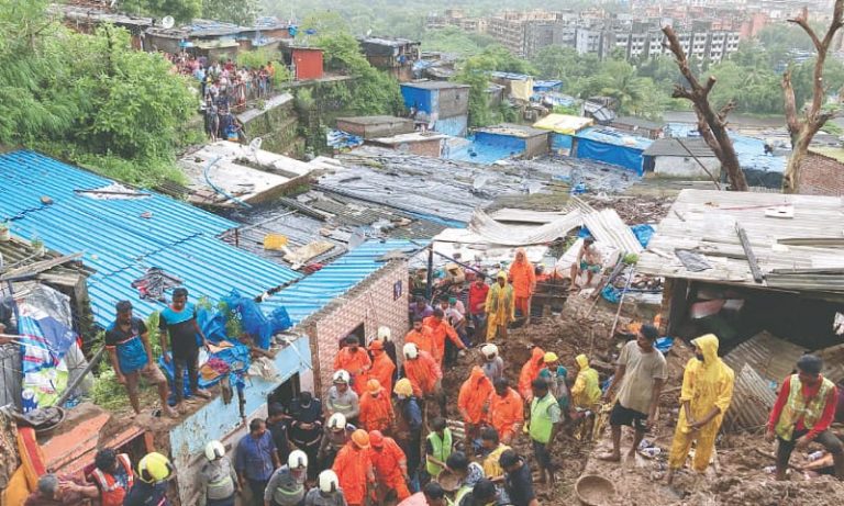 Cel puţin 34 de morţi în urma prăbuşirii unui zid după o alunecare de teren în Mumbai