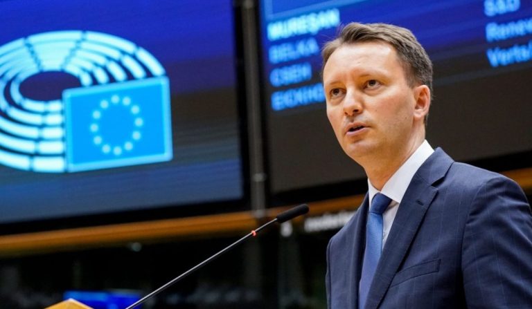 Siegfried Mureşan a fost reales în funcţia de vicepreşedinte al grupului PPE din Parlamentul European