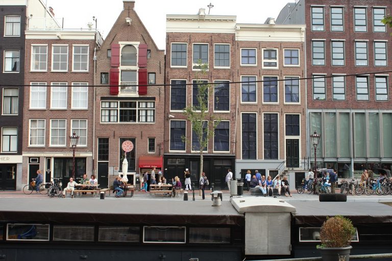 Muzeul Anne Frank din Amsterdam, renovat şi adaptat ”noii generaţii”